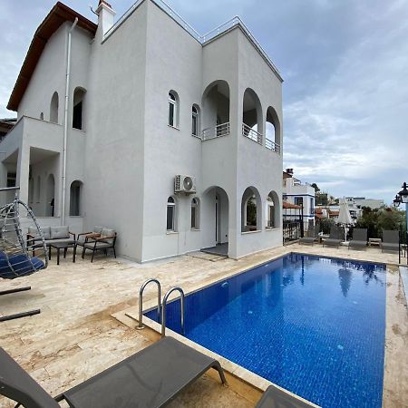 Shared Pool Flat Located 3 Min To Beach In Kalkan Apartment Luaran gambar